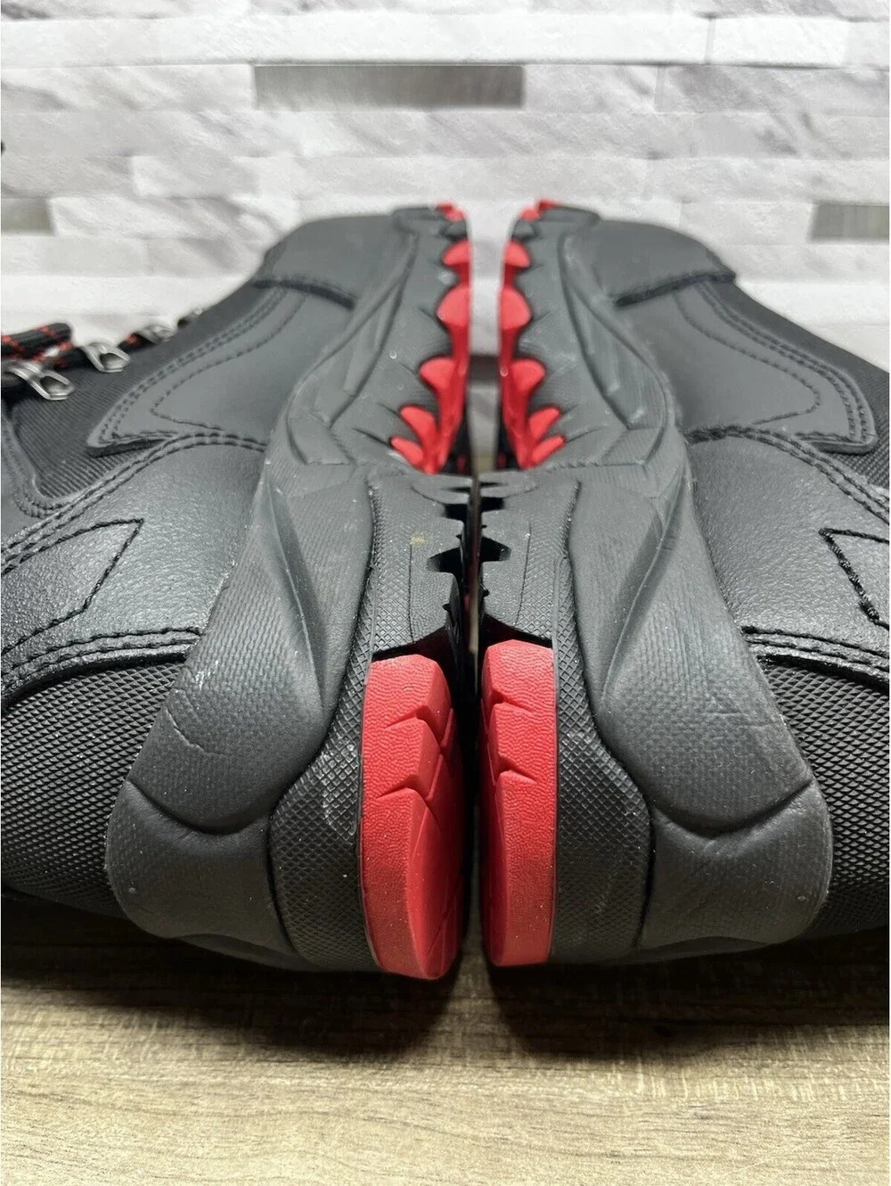 RefrigiWear Men's 6.5 Women’s 8 Black Widow™ Icetrek Vibram Soles Boots